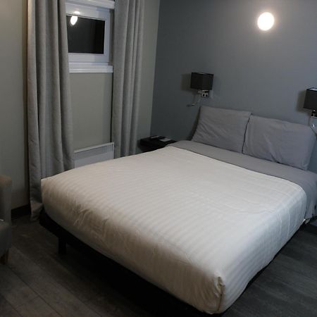 Motel St-Ambroise Saint-Ambroise Extérieur photo