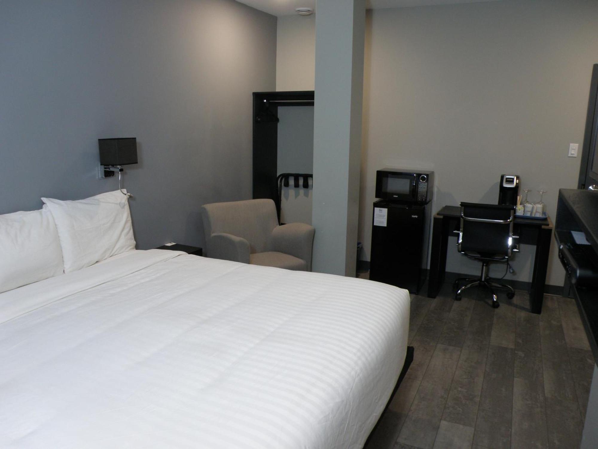 Motel St-Ambroise Saint-Ambroise Extérieur photo