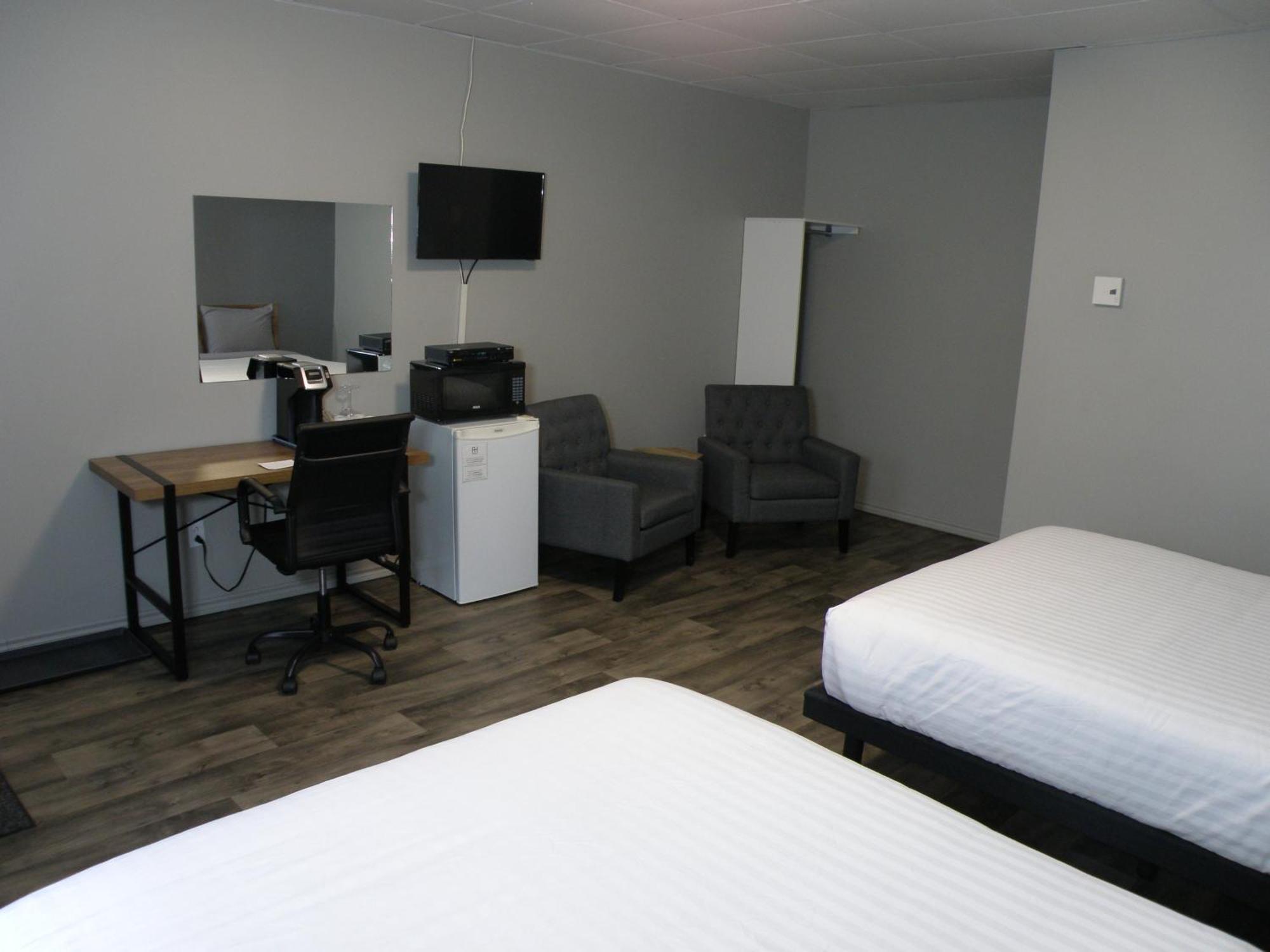 Motel St-Ambroise Saint-Ambroise Extérieur photo
