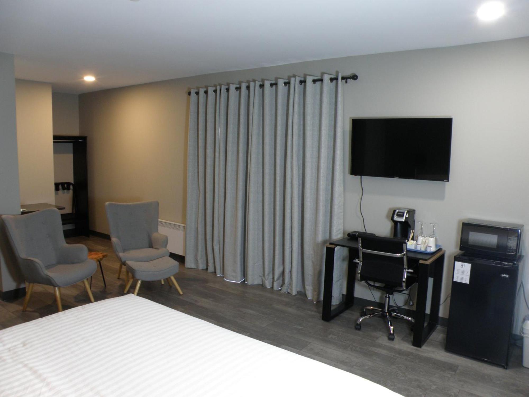 Motel St-Ambroise Saint-Ambroise Extérieur photo